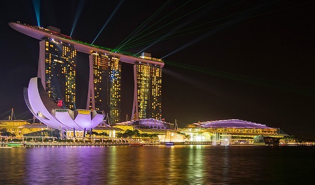 Singapore nackte nutten in Naked Attraction: